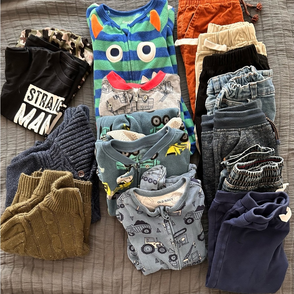 14 piece boys Size 4T. Clothes. Great condition. Sanitized prior to shipping.
